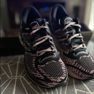 ASICS women’s running shoe